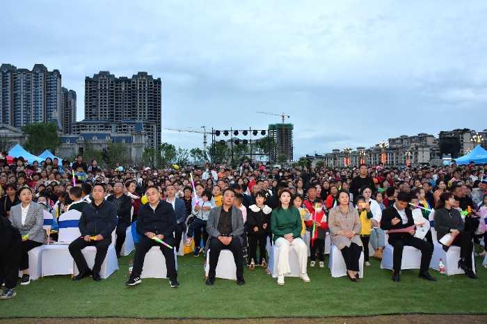 城固縣2023首屆帳篷音樂(lè)節(jié)暨夏季旅游攻略推介活動(dòng)拉開(kāi)帷幕
