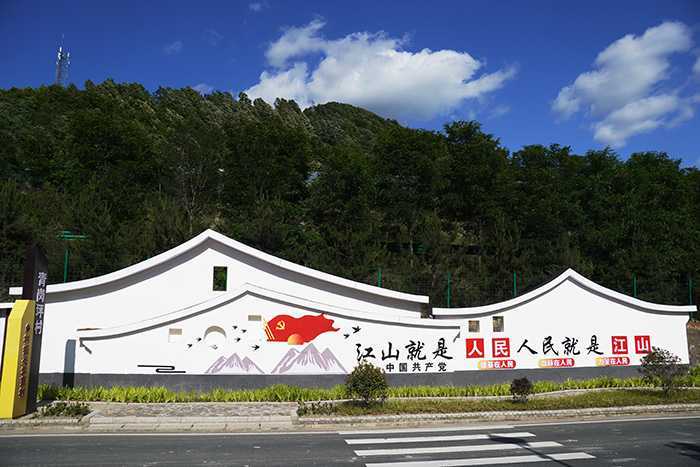 留壩縣出臺(tái)《留壩縣村容村貌提升導(dǎo)則》，村容村貌提升建設(shè)有了標(biāo)準(zhǔn)。