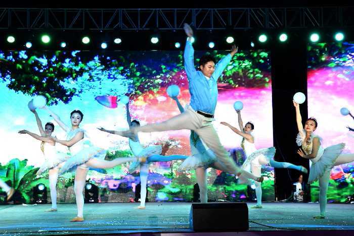 城固縣2023首屆帳篷音樂(lè)節(jié)暨夏季旅游攻略推介活動(dòng)拉開(kāi)帷幕