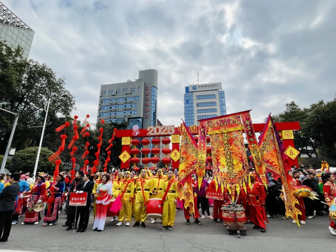 “非遺中國(guó)年·社火鬧新春”巡游活動(dòng)盛大舉辦！