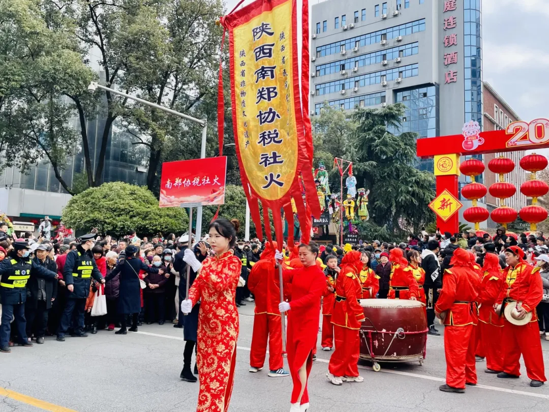 “非遺中國(guó)年·社火鬧新春”巡游活動(dòng)盛大舉辦！
