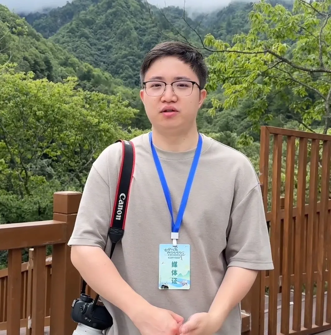 40家中省市網(wǎng)絡媒體和名人聚集佛坪，為什么→ 做什么→