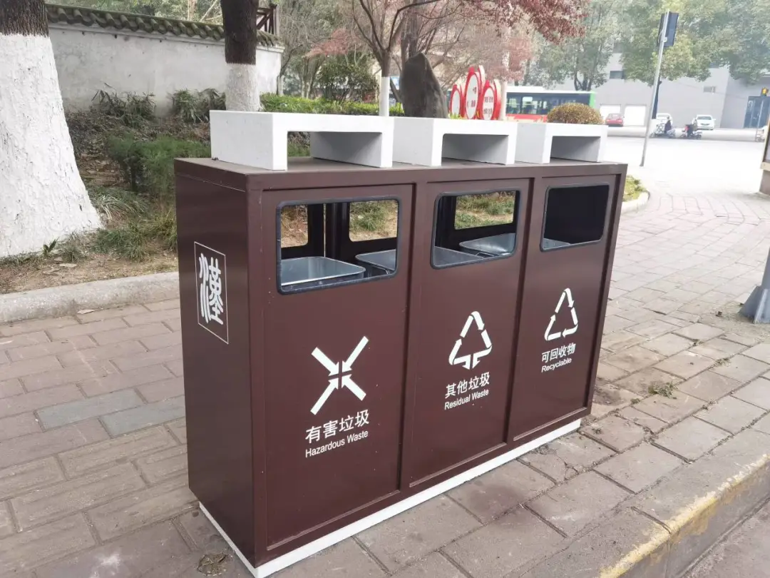 “上新活動(dòng)”進(jìn)行中！漢臺(tái)城市路名牌改頭換面