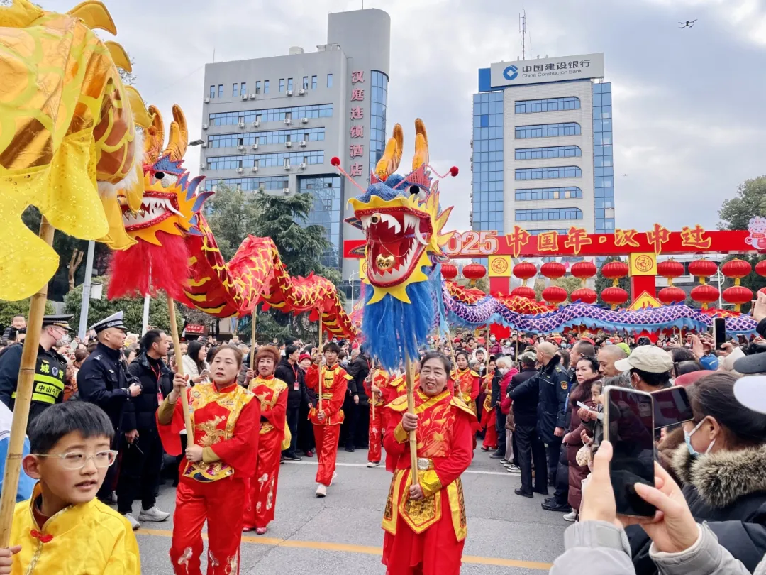 “非遺中國(guó)年·社火鬧新春”巡游活動(dòng)盛大舉辦！