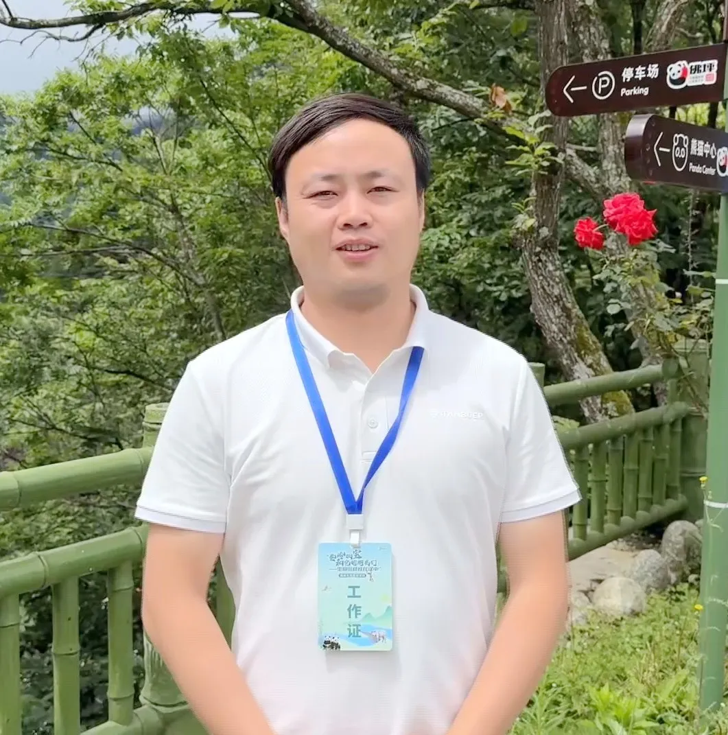 40家中省市網(wǎng)絡媒體和名人聚集佛坪，為什么→ 做什么→