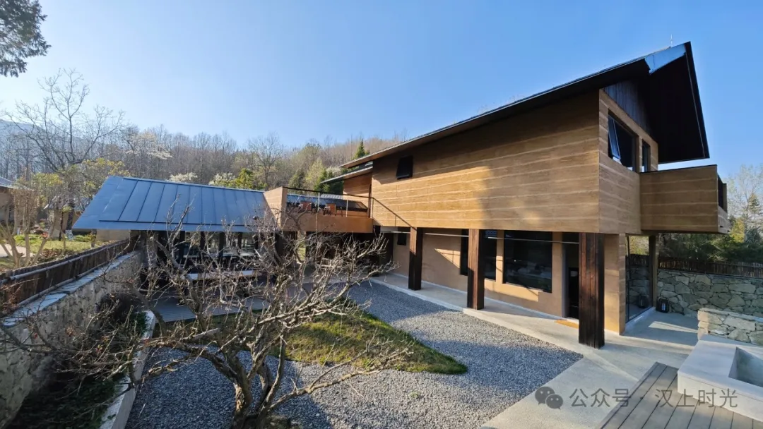 看巴山云海，住獨棟小院。走進鎮(zhèn)巴歡喜山，把自己住在風景里。