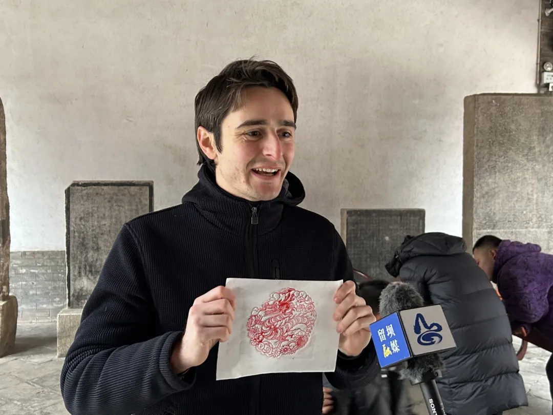 滑雪、戲雪、賞民俗！留壩景區(qū)“上才藝”