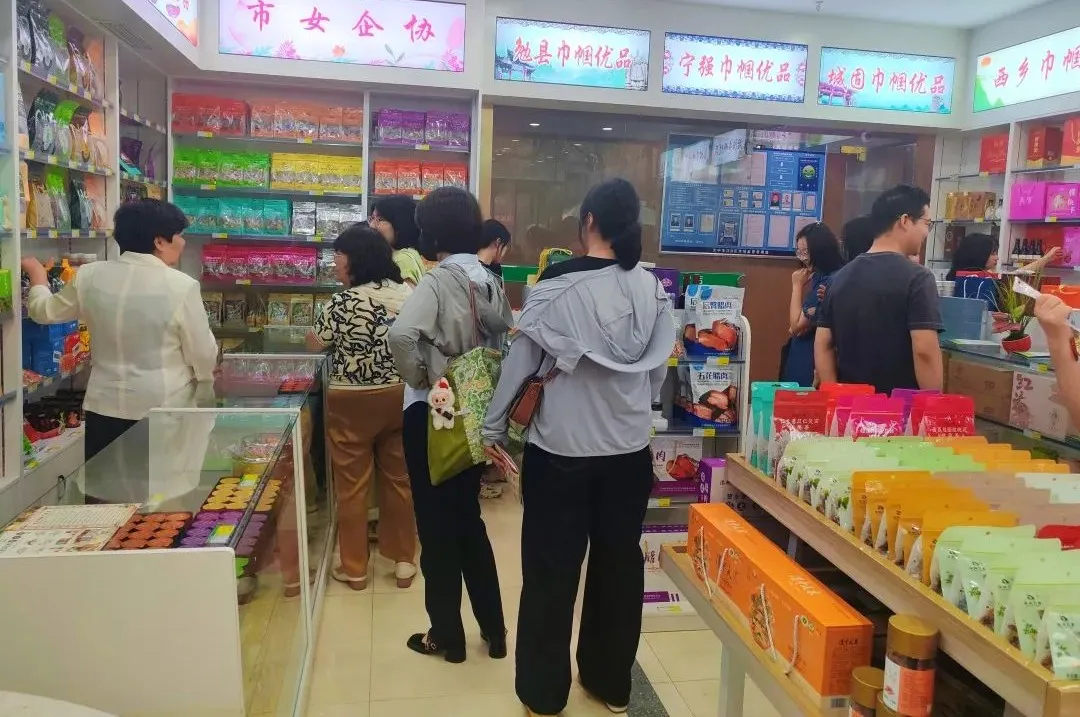 實地走訪、學習交流！“三新”及相關(guān)領(lǐng)域婦聯(lián)組織建設(shè)觀摩座談會召開
