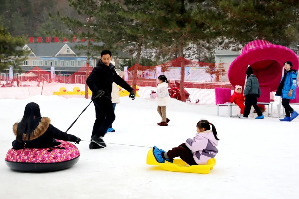 滑雪、戲雪、賞民俗！留壩景區(qū)“上才藝”