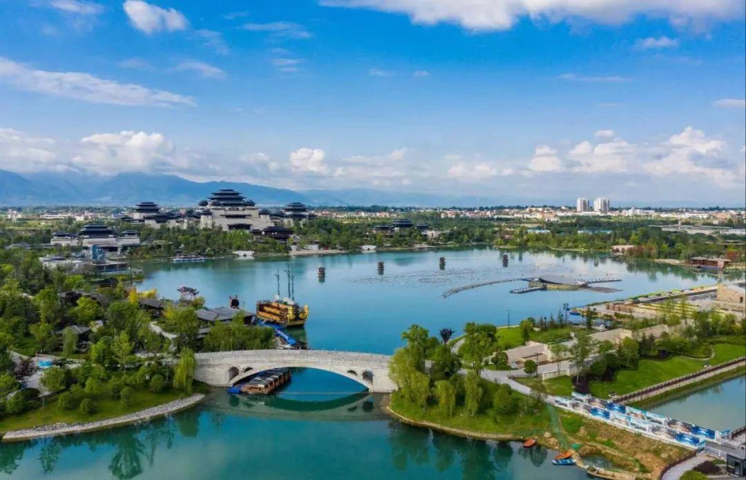 五一打卡漢中興漢勝境，穿越千年時光，沉浸式感受大漢文化。