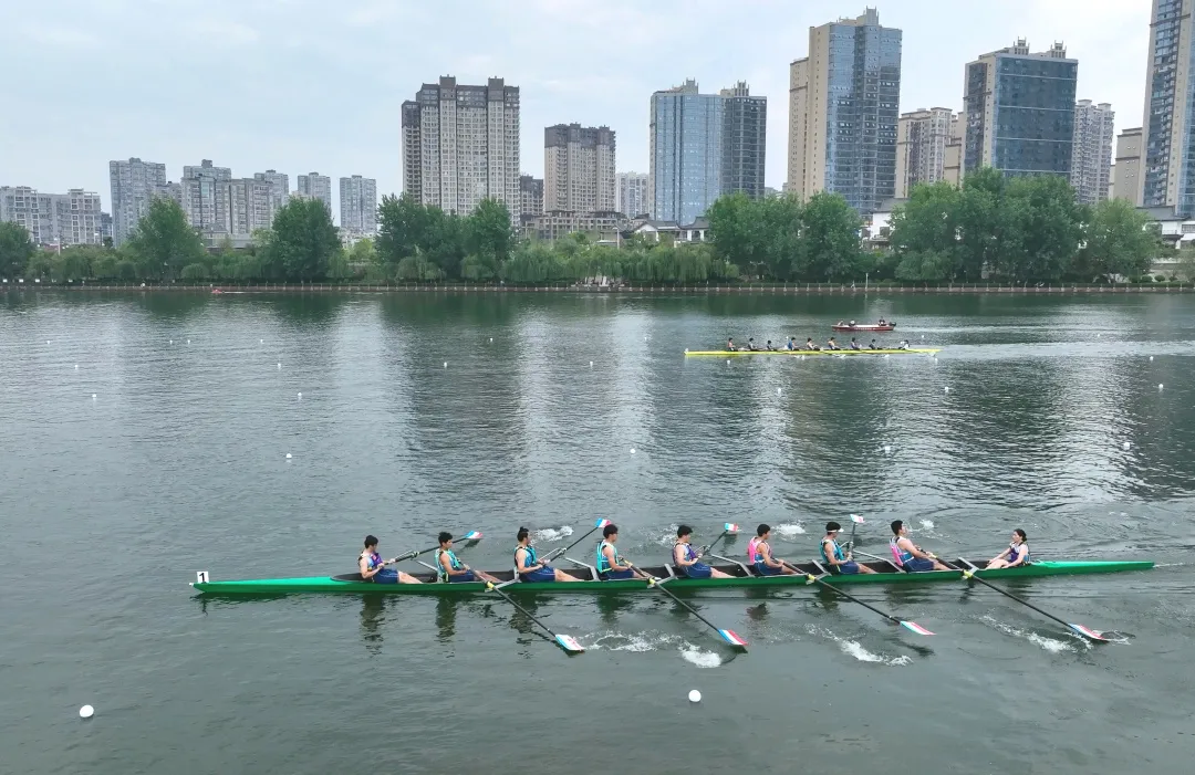 超燃開(kāi)賽！300余名選手逐浪漢江！
