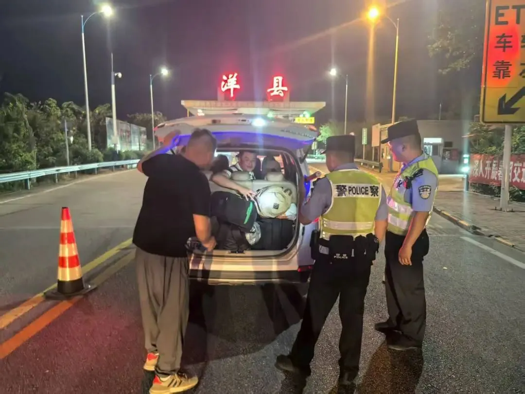 漢中高速交警嚴厲打擊各類重點交通違法行為！